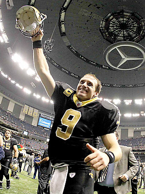 Drew Brees (REUTERS photo by Sean Gardner)