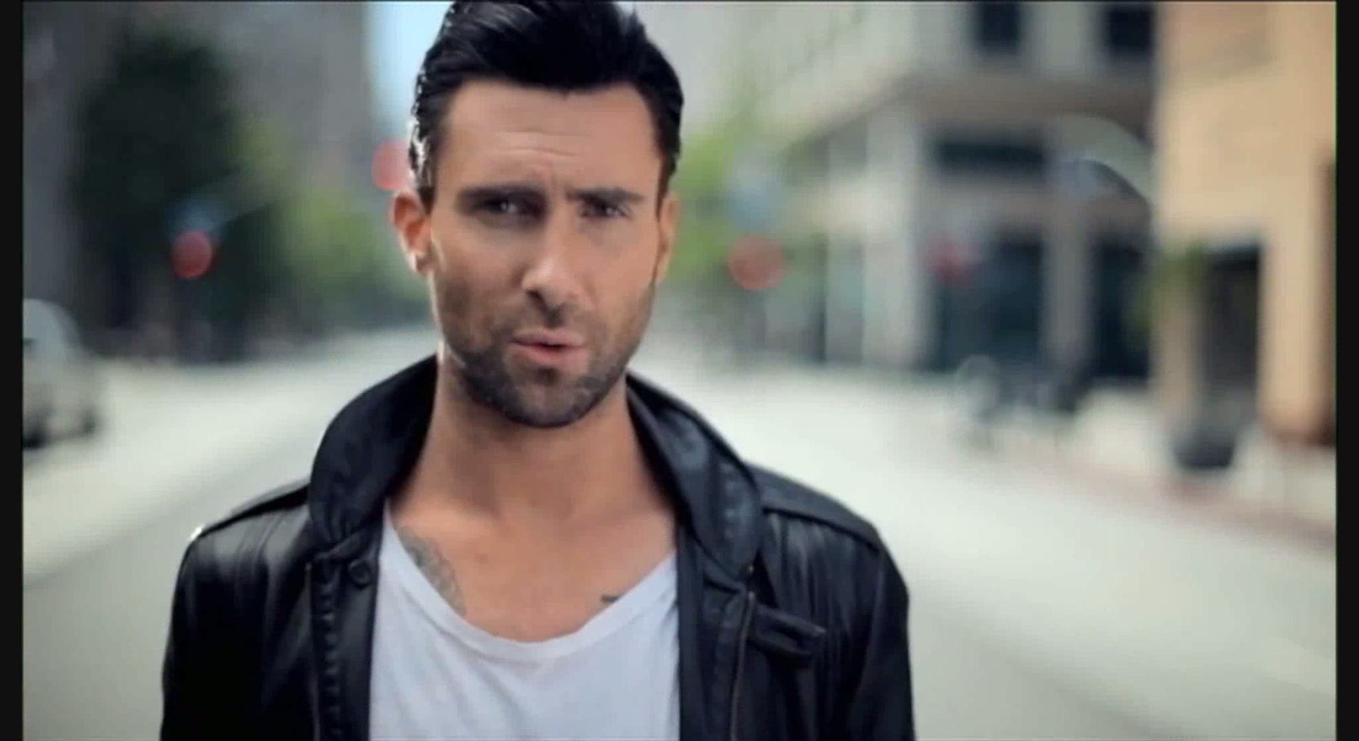 Maroon 5's Adam Levine (Source: fanpop.com)